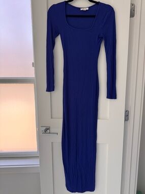 Maternity Long Sleeve Scoop Neck Maxi Dress in Royal Blue